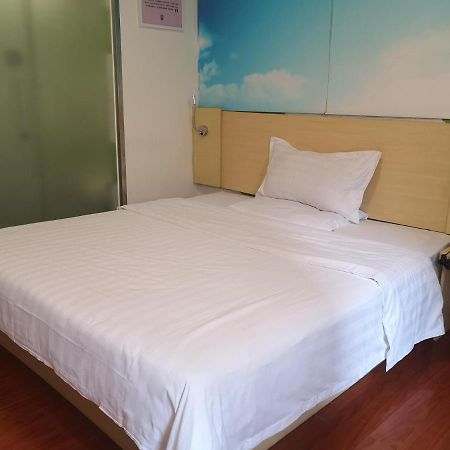 7Days Inn Foshan Dongfang Square Walmart Екстер'єр фото