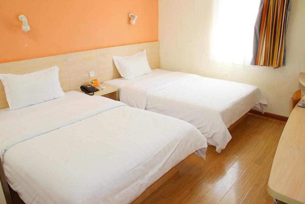 7Days Inn Foshan Dongfang Square Walmart Екстер'єр фото